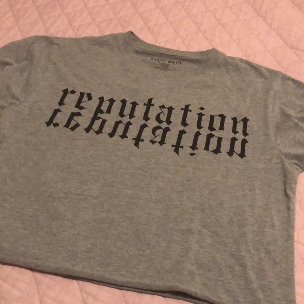 Crop tee reputation